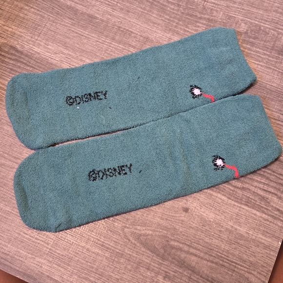 ๐๐ Jack Skellington Ho Ho OH No! Fuzzy Socks - Picture 3 of 4